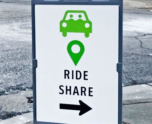 Uber-rideshare pickup sign2